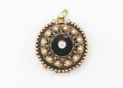 Mourning Jewelry: Locket