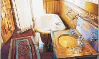 Voight House, Bathroom