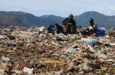 Living in Garbage #5: La Chureca (Vida en la Basura #5: La Chureca)