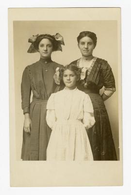 Untitled (Two Women and Girl) 